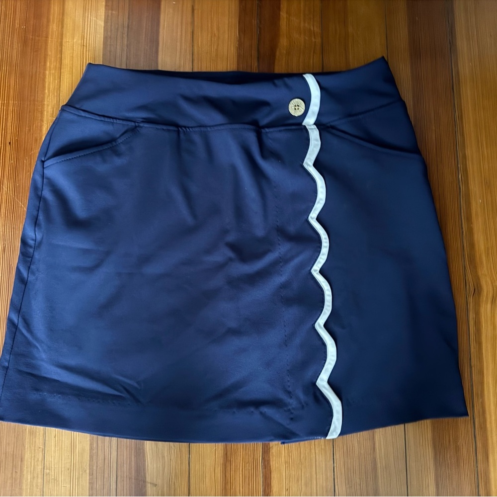 Lilly Pulitzer Navy Luxletic Skort -Golf,  Tennis or Everyday- with trim size 10
